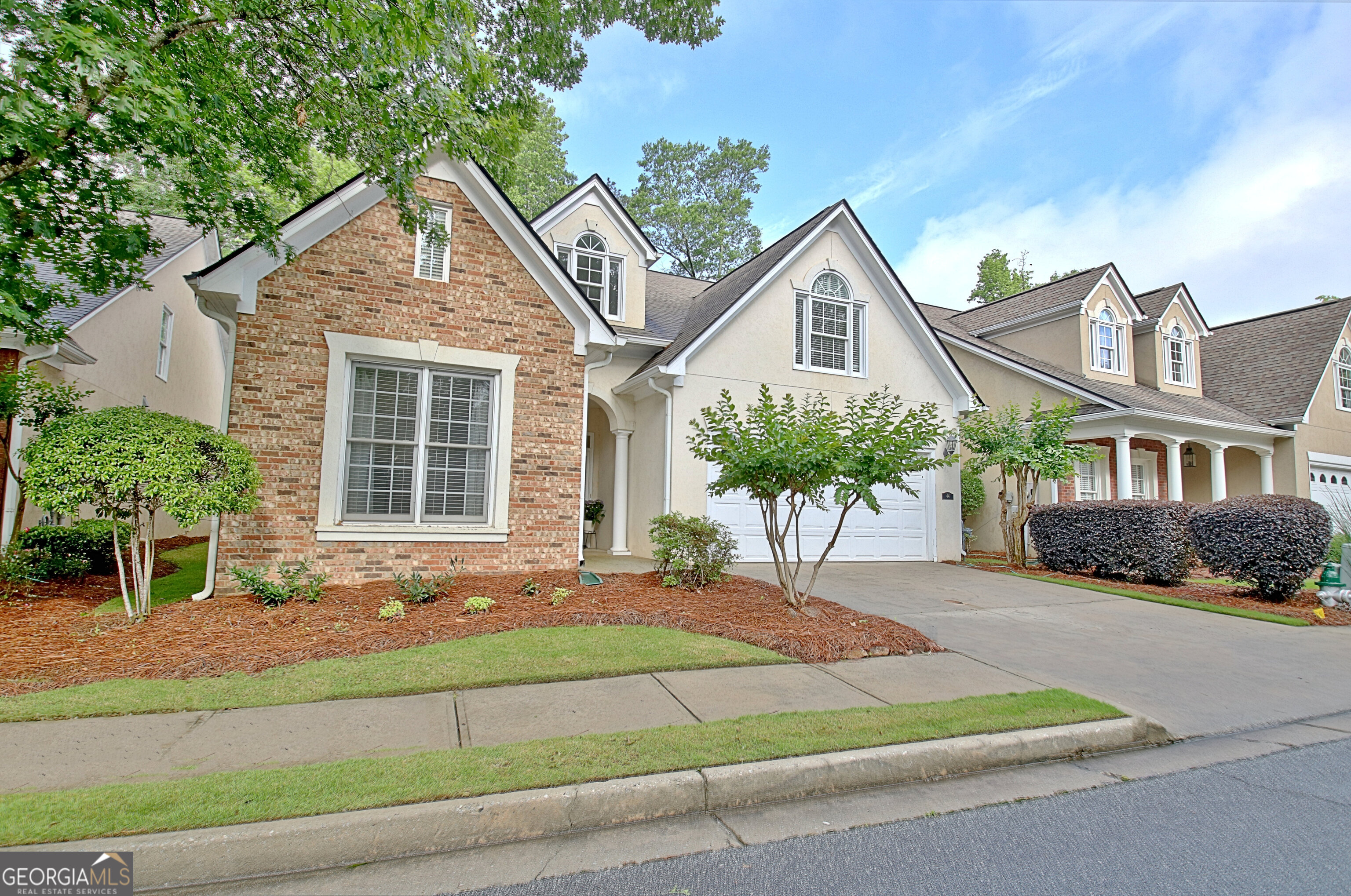 44 Arbor WAY