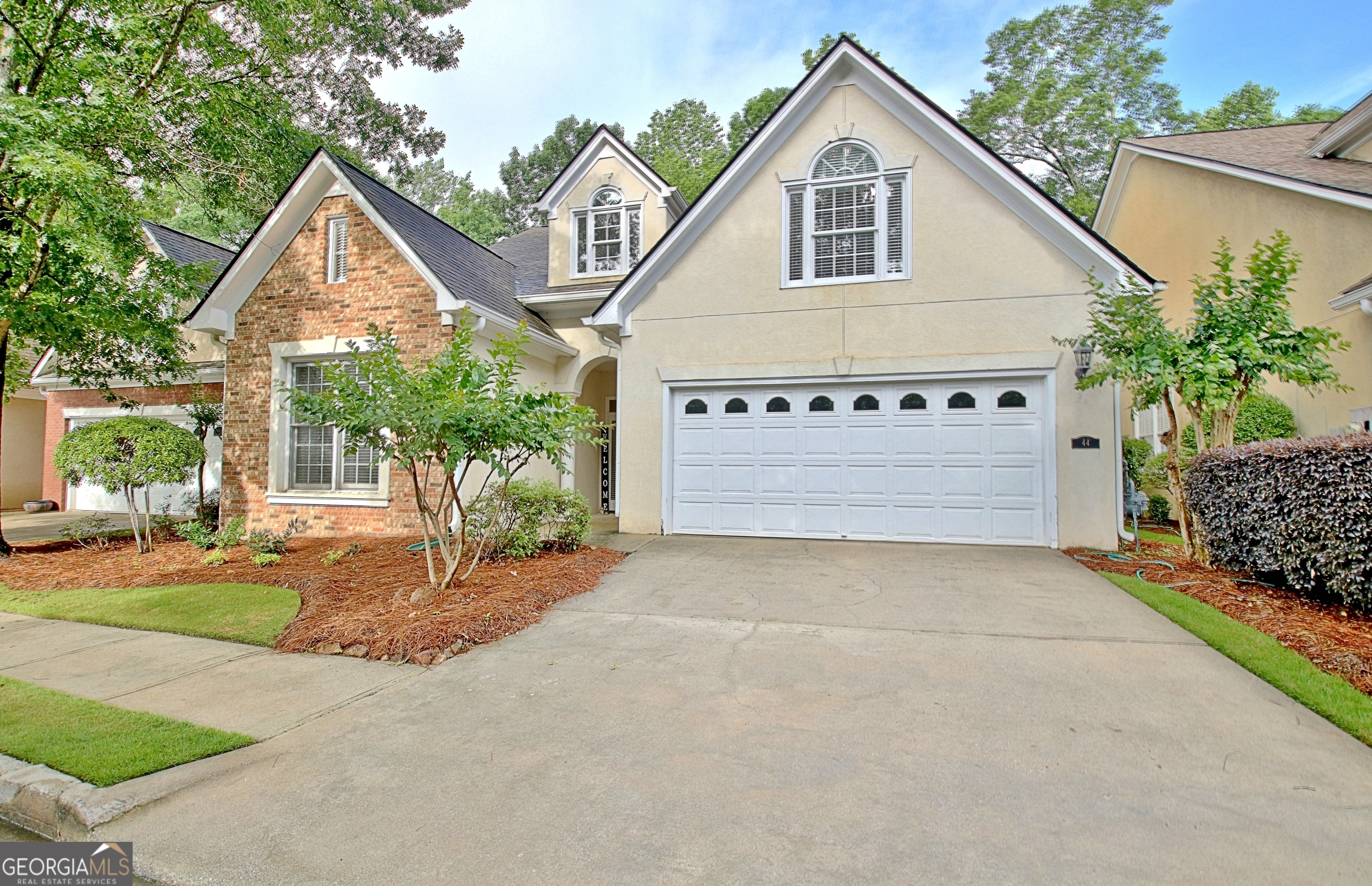 44 Arbor WAY
