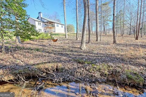 A home in Hiawassee