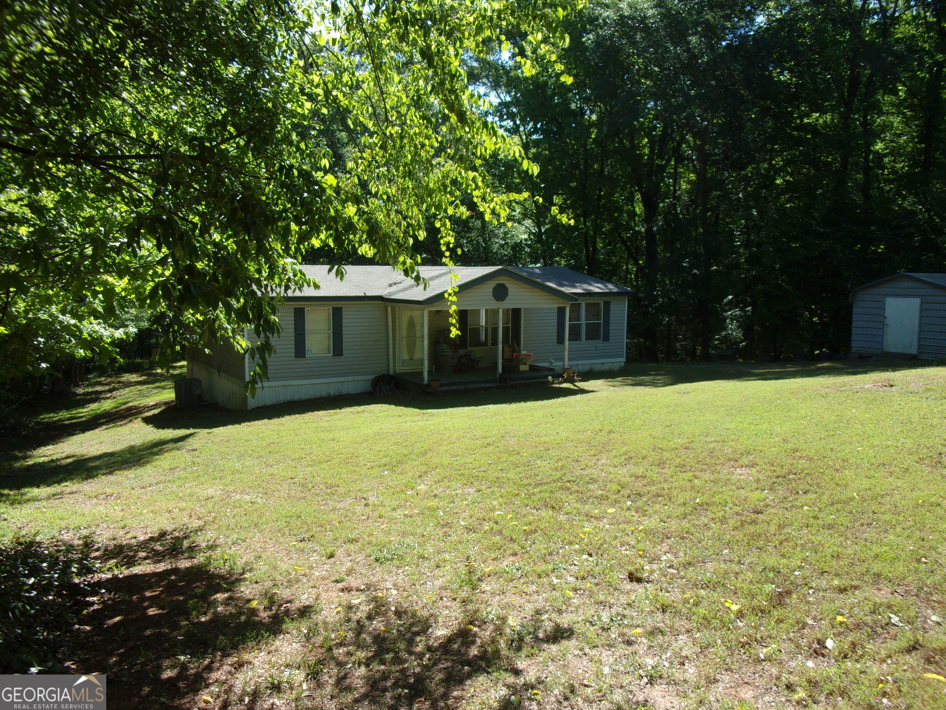 View Danielsville, GA 30633 mobile home