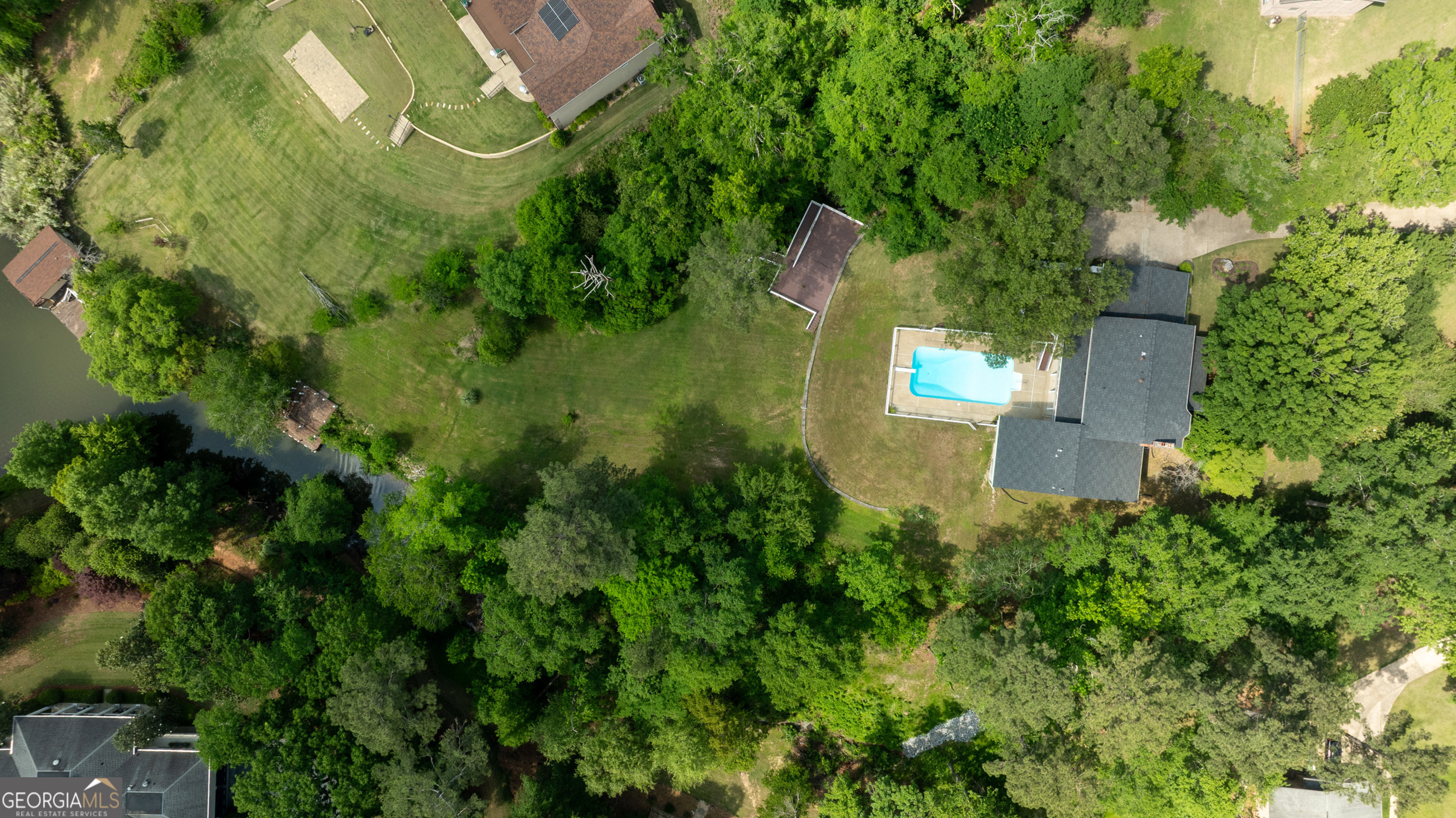 5905 Roaring Branch RD