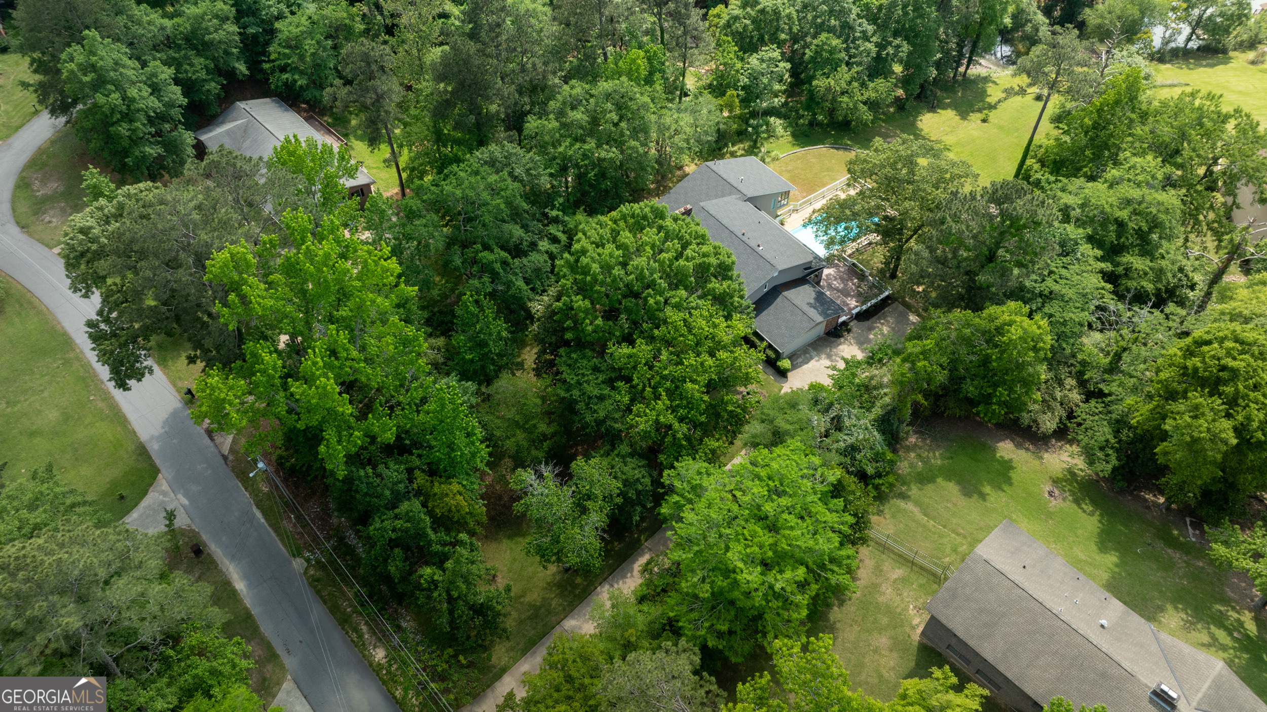 5905 Roaring Branch RD