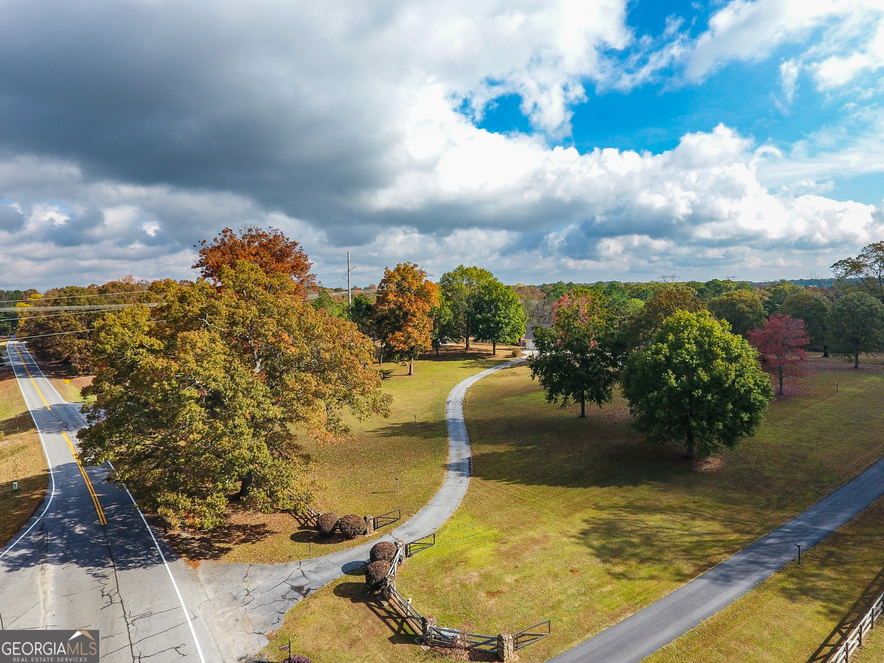 2117 W Grantville RD