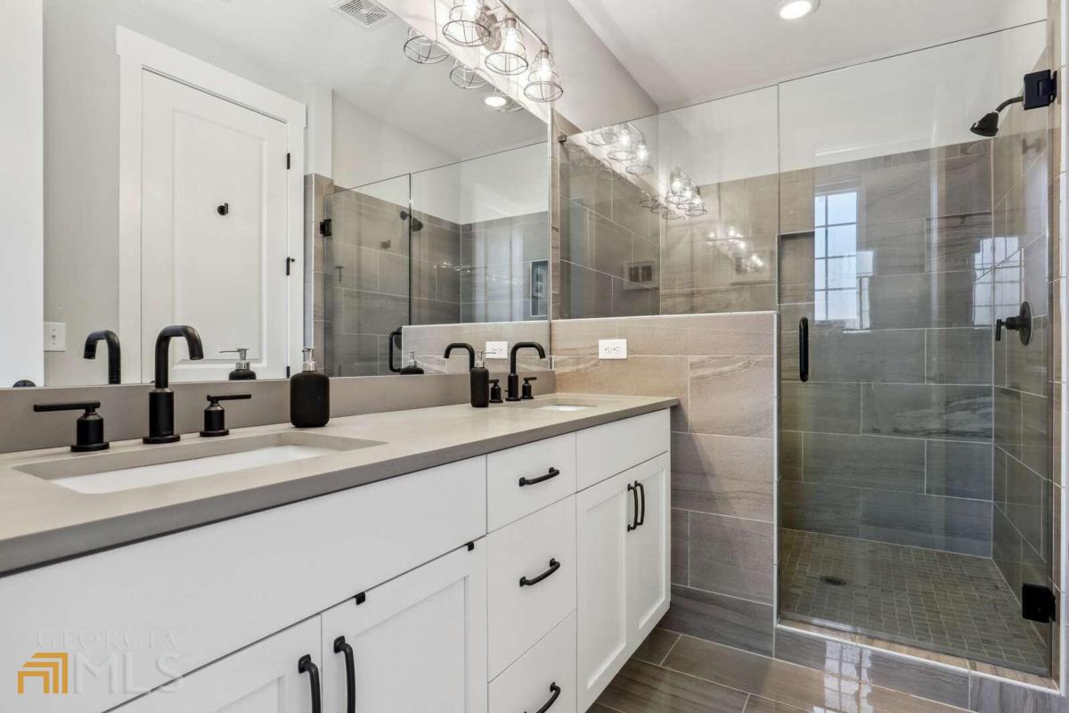 Castleberry Station - Residential