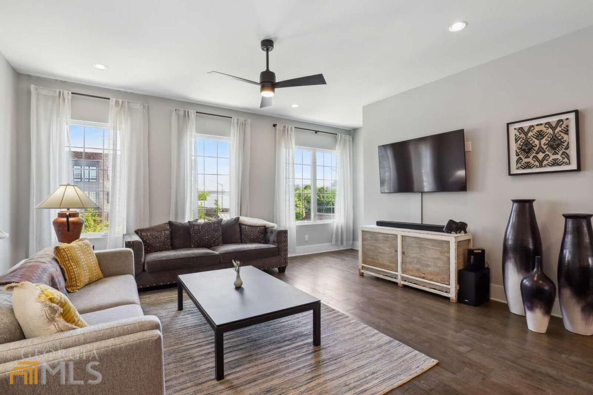 Castleberry Station - Residential