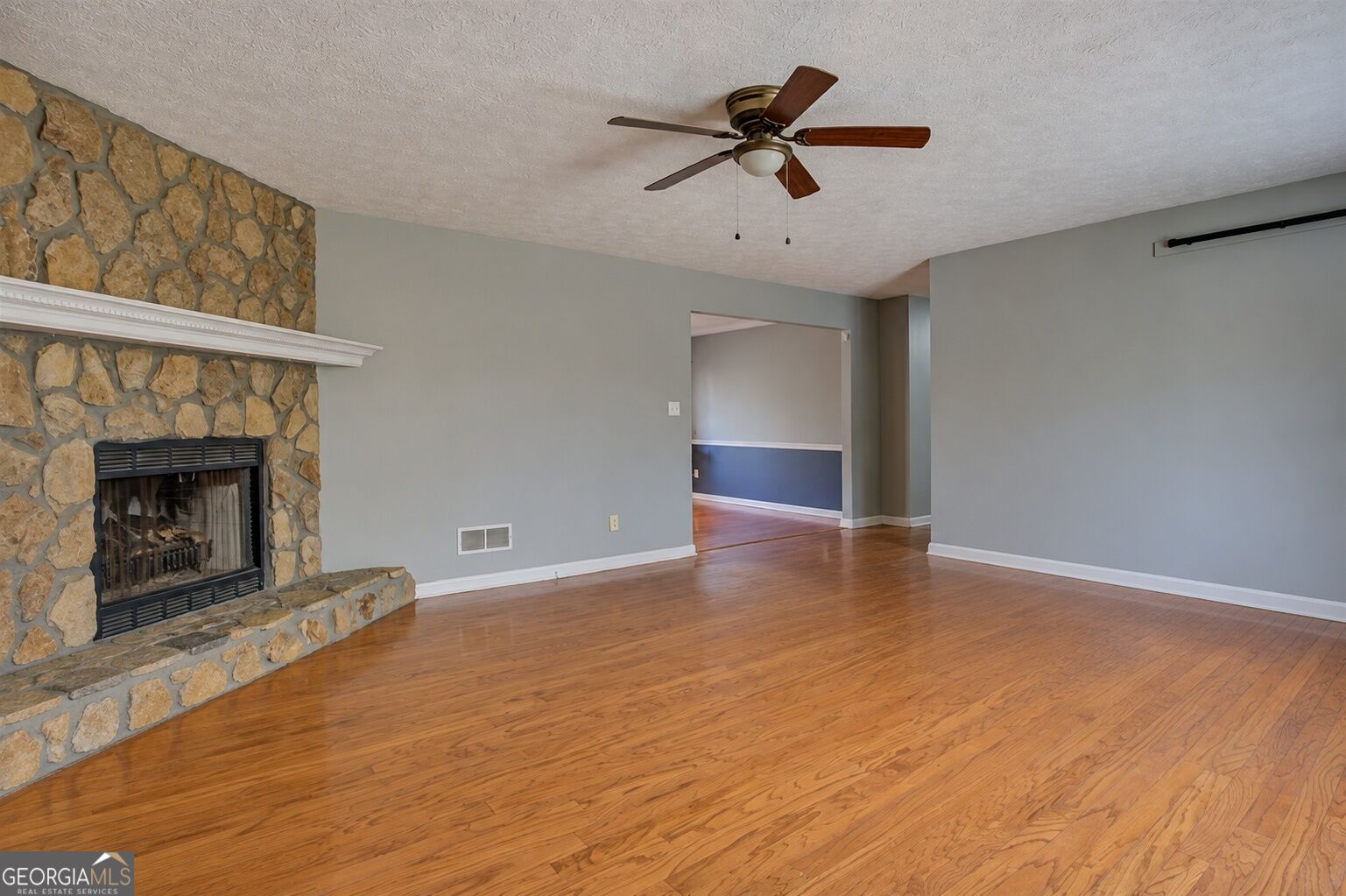 200 Brookview DR