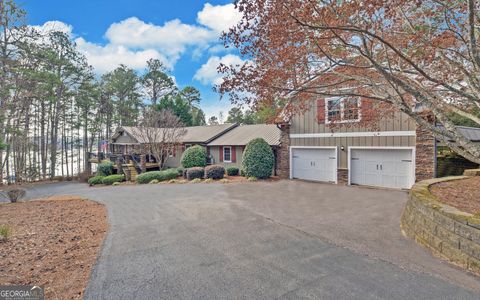 A home in Toccoa