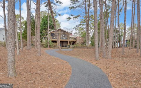 A home in Toccoa