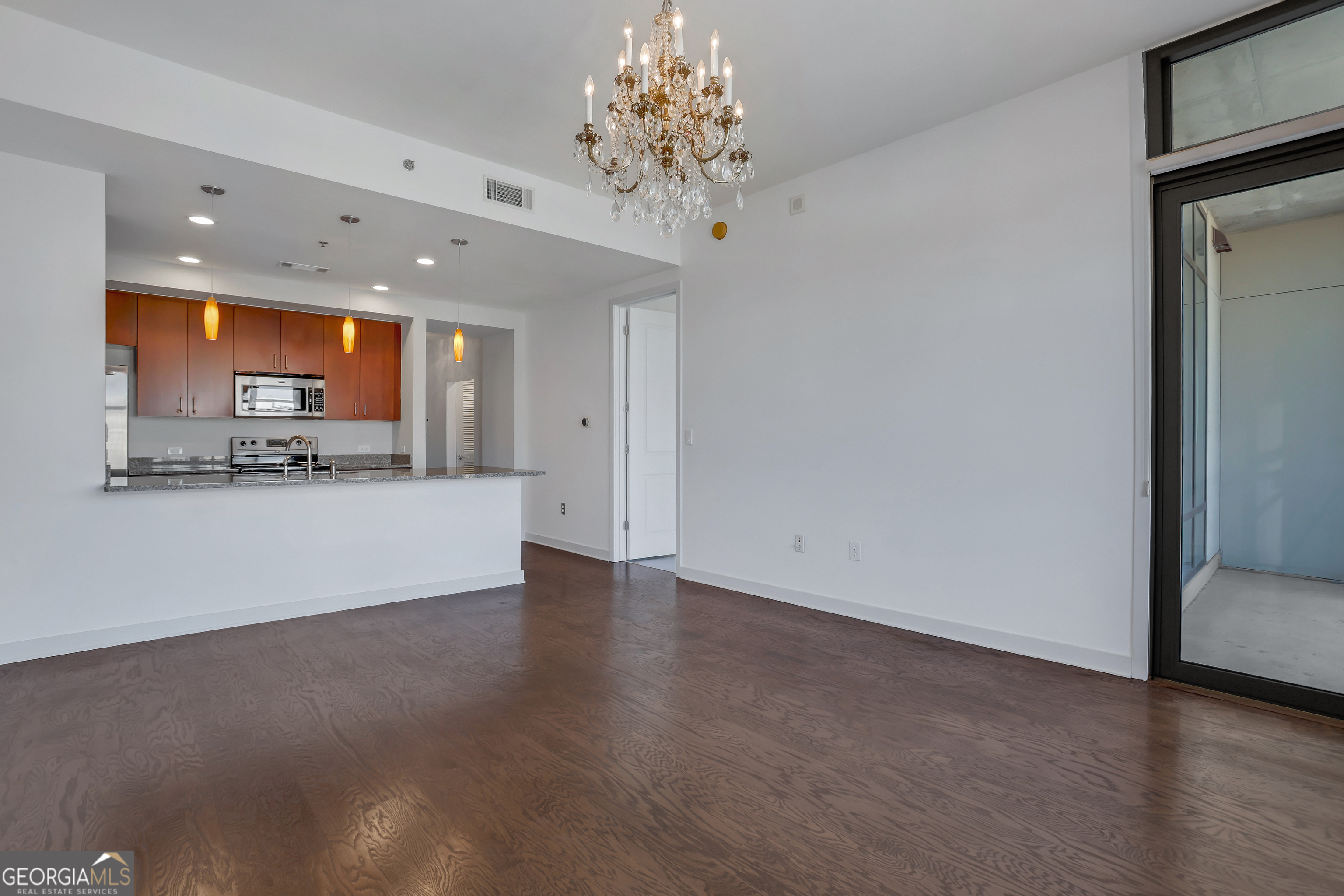 565 Peachtree ST NE 1509