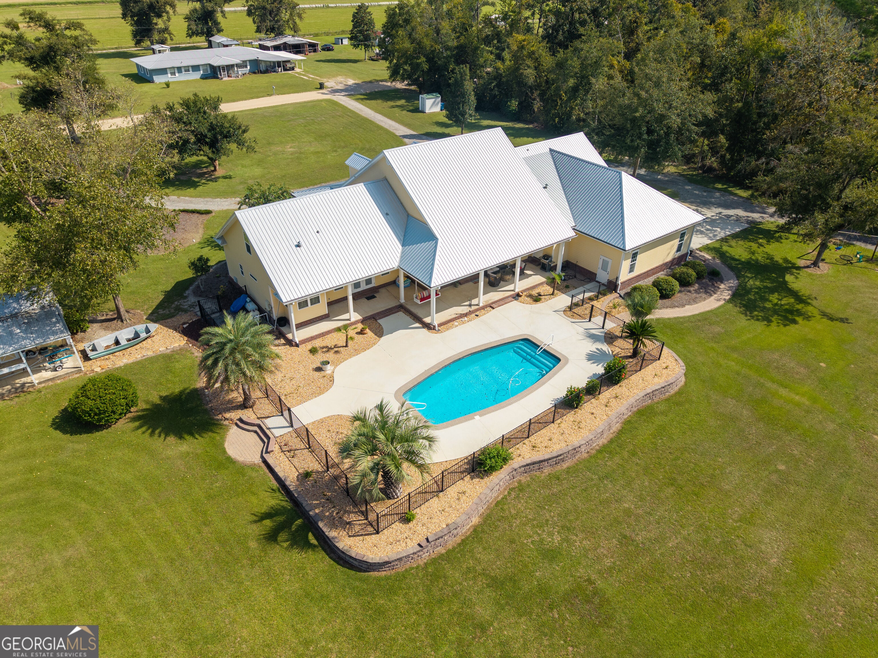 4221 Hickory Grove RD N