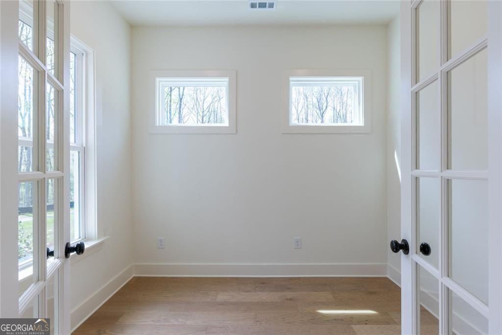 Gainesville, Georgia 30506, United States, 5 Bedrooms Bedrooms, ,5 BathroomsBathrooms,Residential,Active,249776