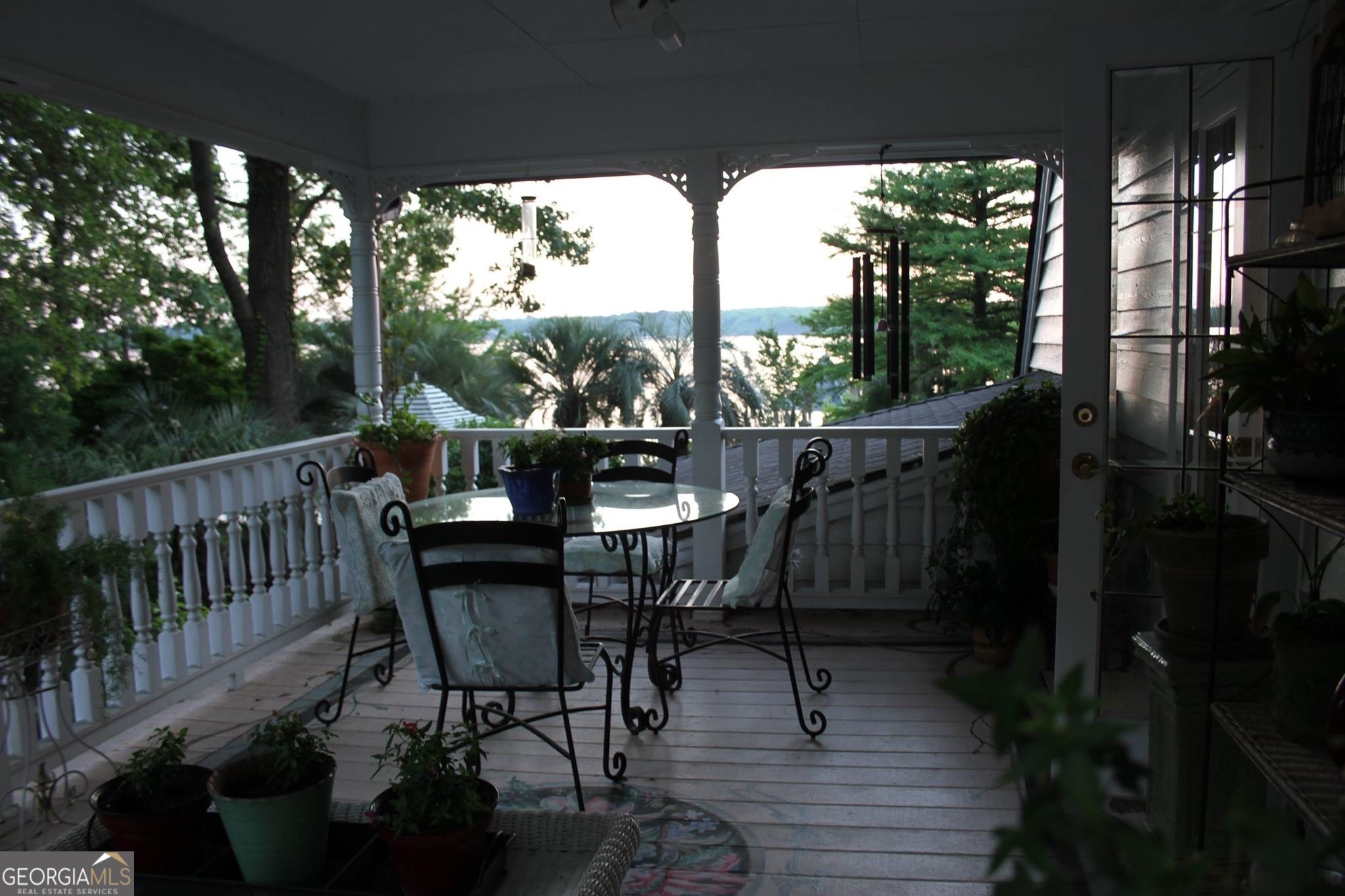 124 N Valhalla LN