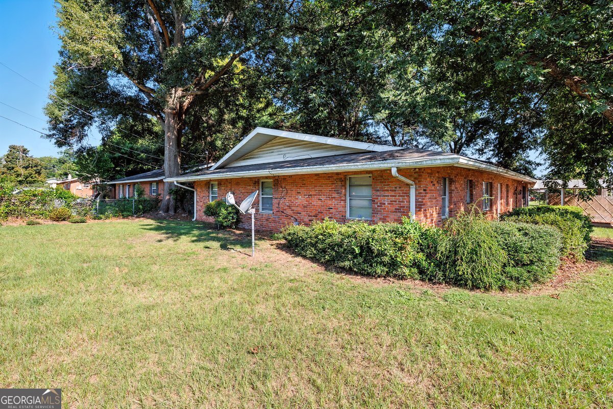 603 S Davis DR