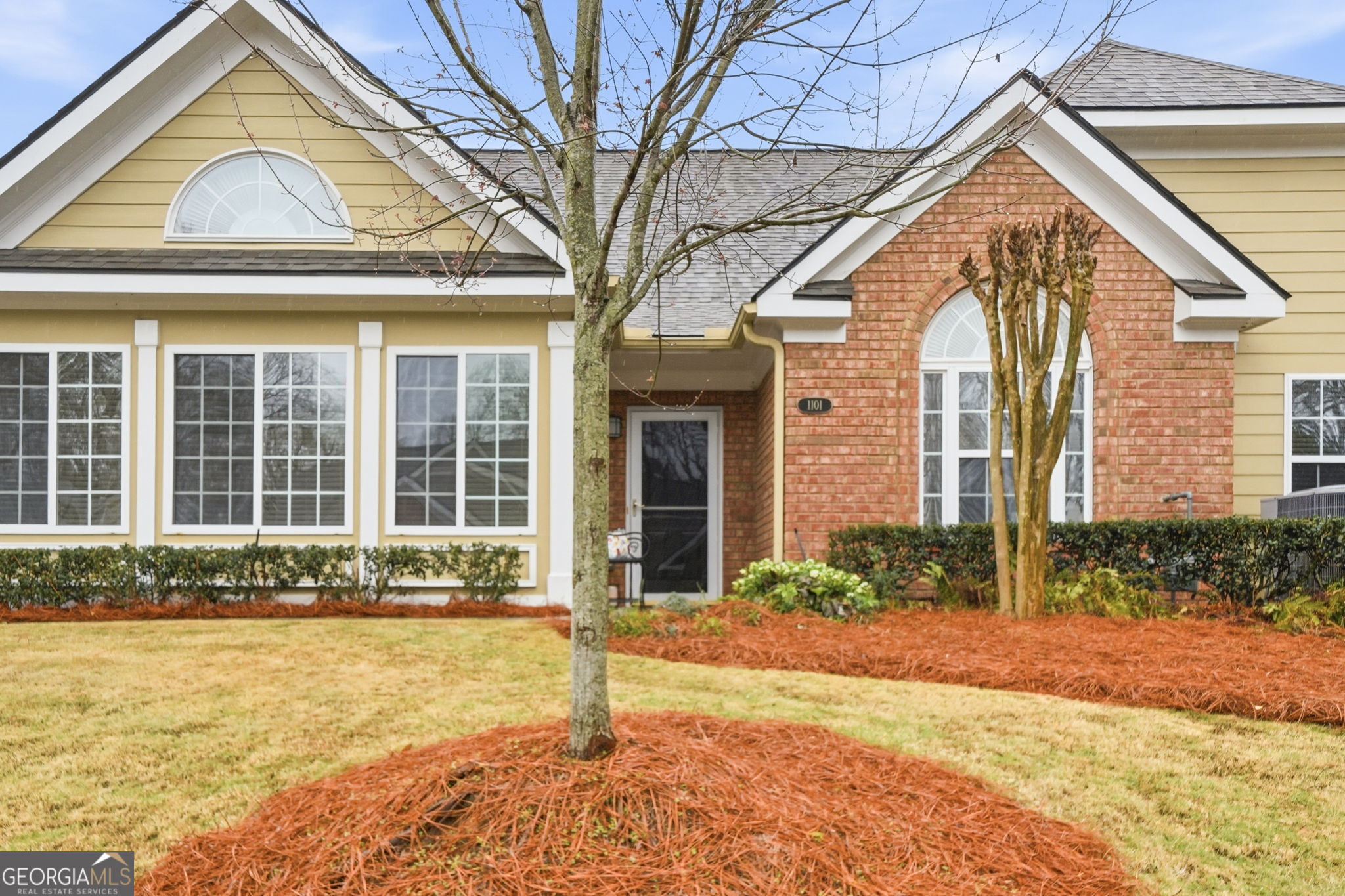 1101 Sweet Apple CIR