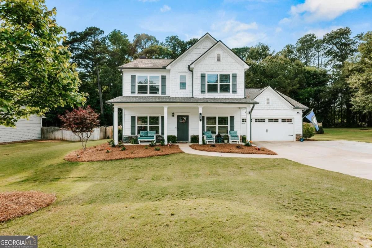 20 Woodbury Lane