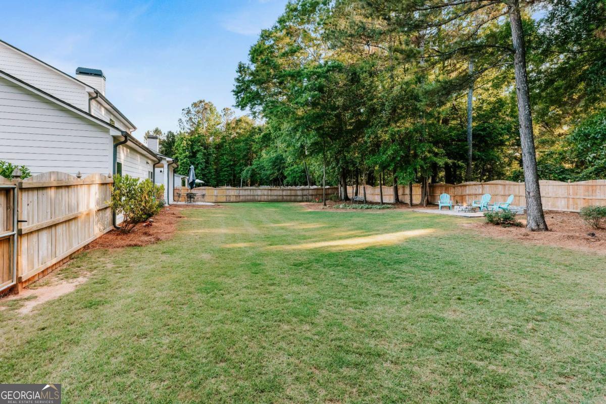 20 Woodbury LN