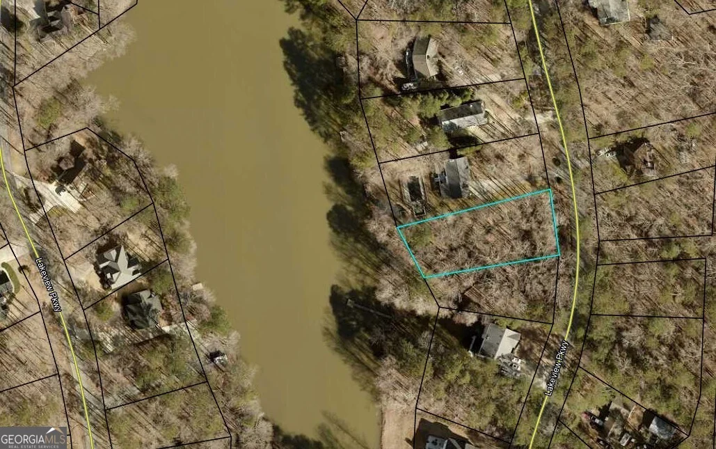 2114 Lakeview Parkway