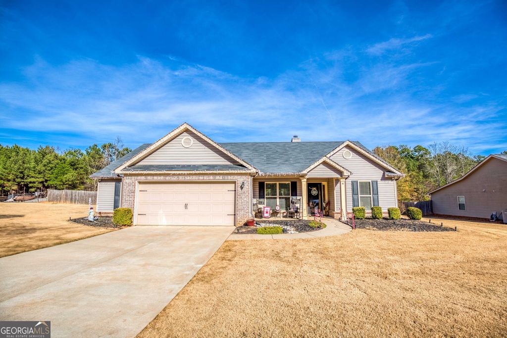 Photo of 1421 Palmer Drive, Monroe, GA 30656 (MLS # 10661196)