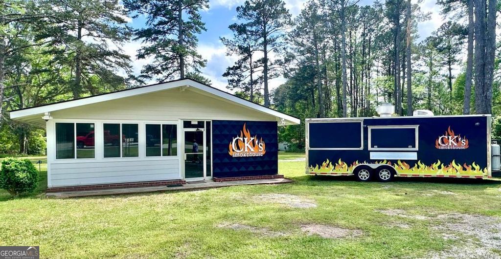 Photo of 1101 Washington Highway, Union Point, GA 30669 (MLS # 10686259)