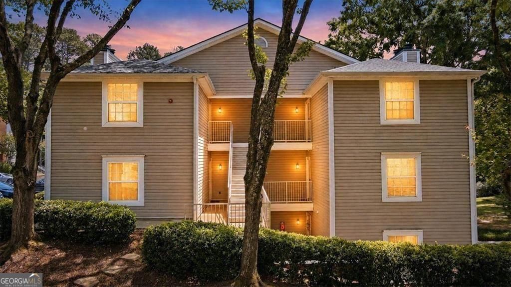 Photo of 1381 Keys Crossing Drive NE, Brookhaven, GA 30319 (MLS # 10760098)
