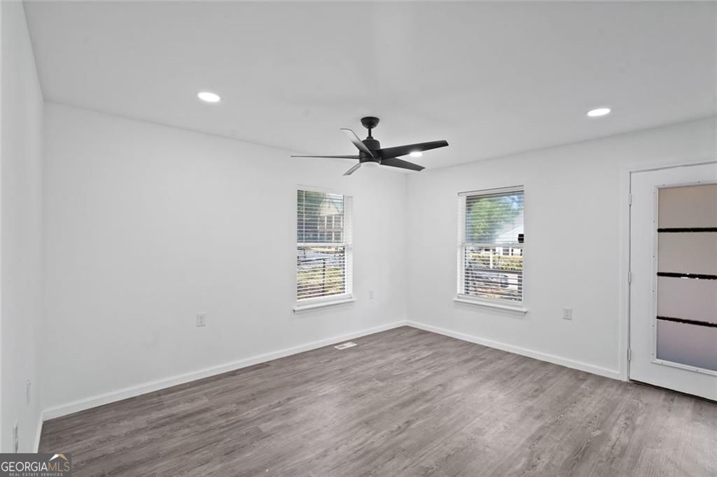 321 Henry Aaron AVE SW