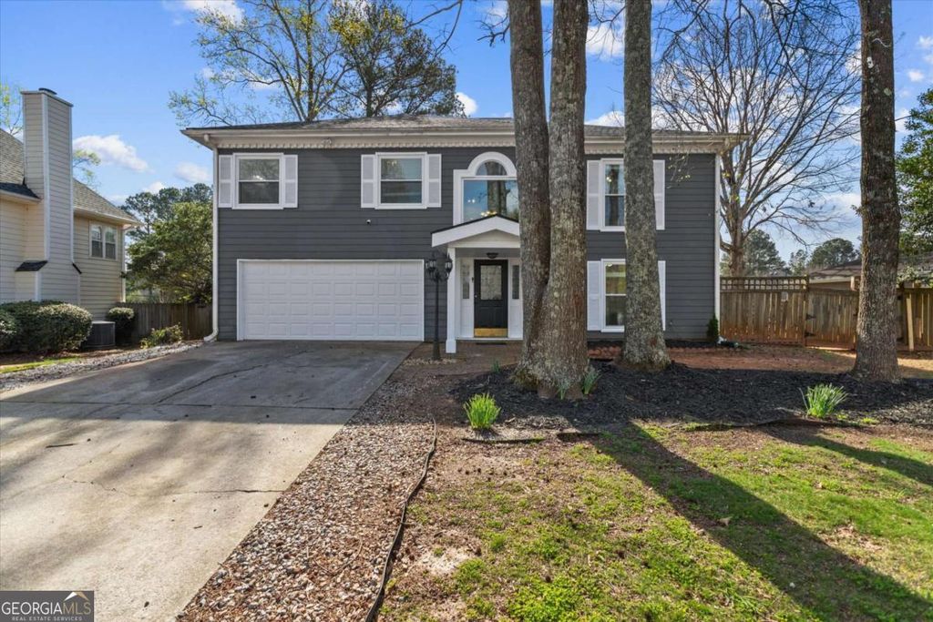 Photo of 870 Hounds Ridge Court, Lawrenceville, GA 30043 (MLS # 10712073)