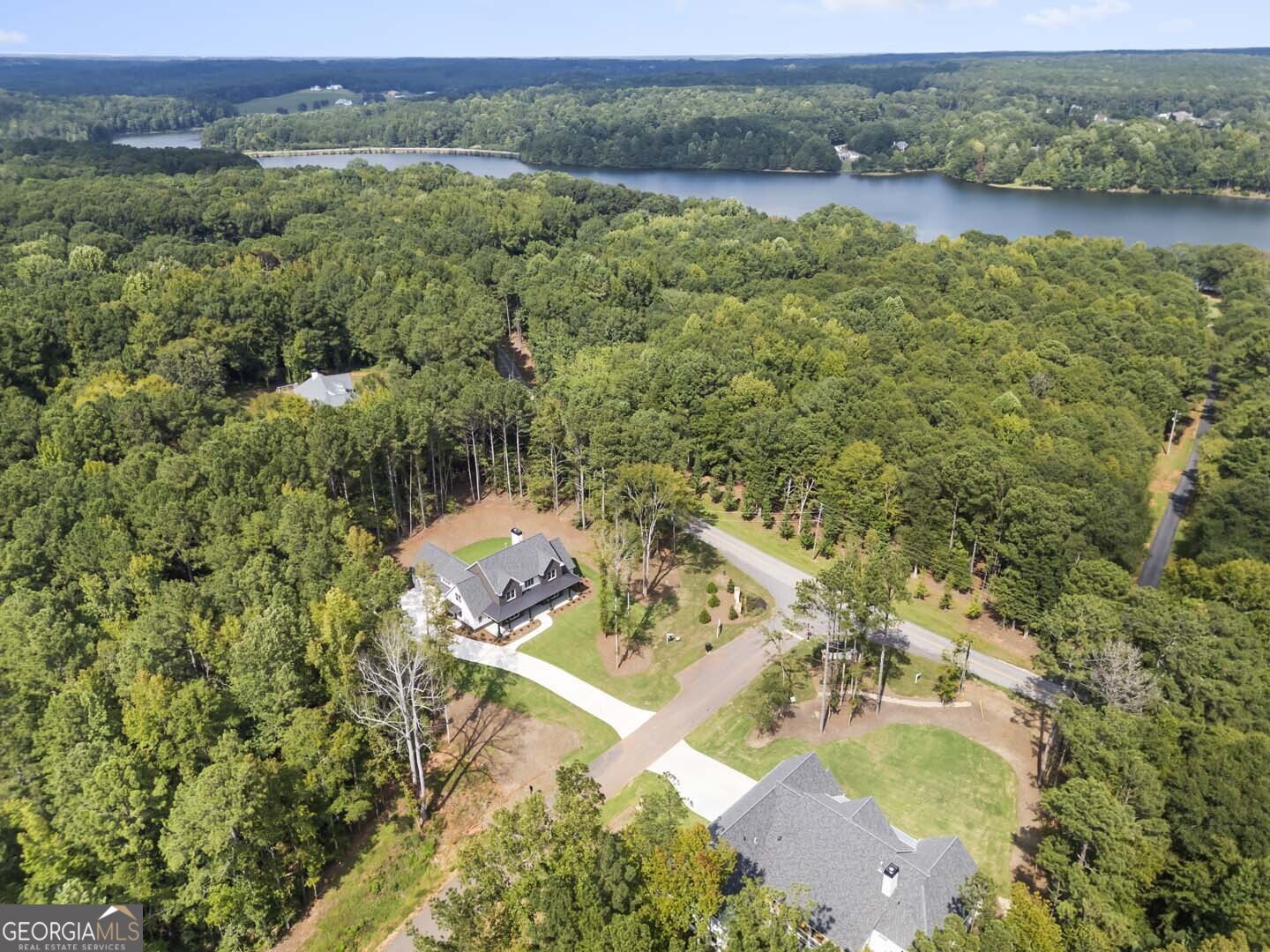 37 Alcovy Springs DR