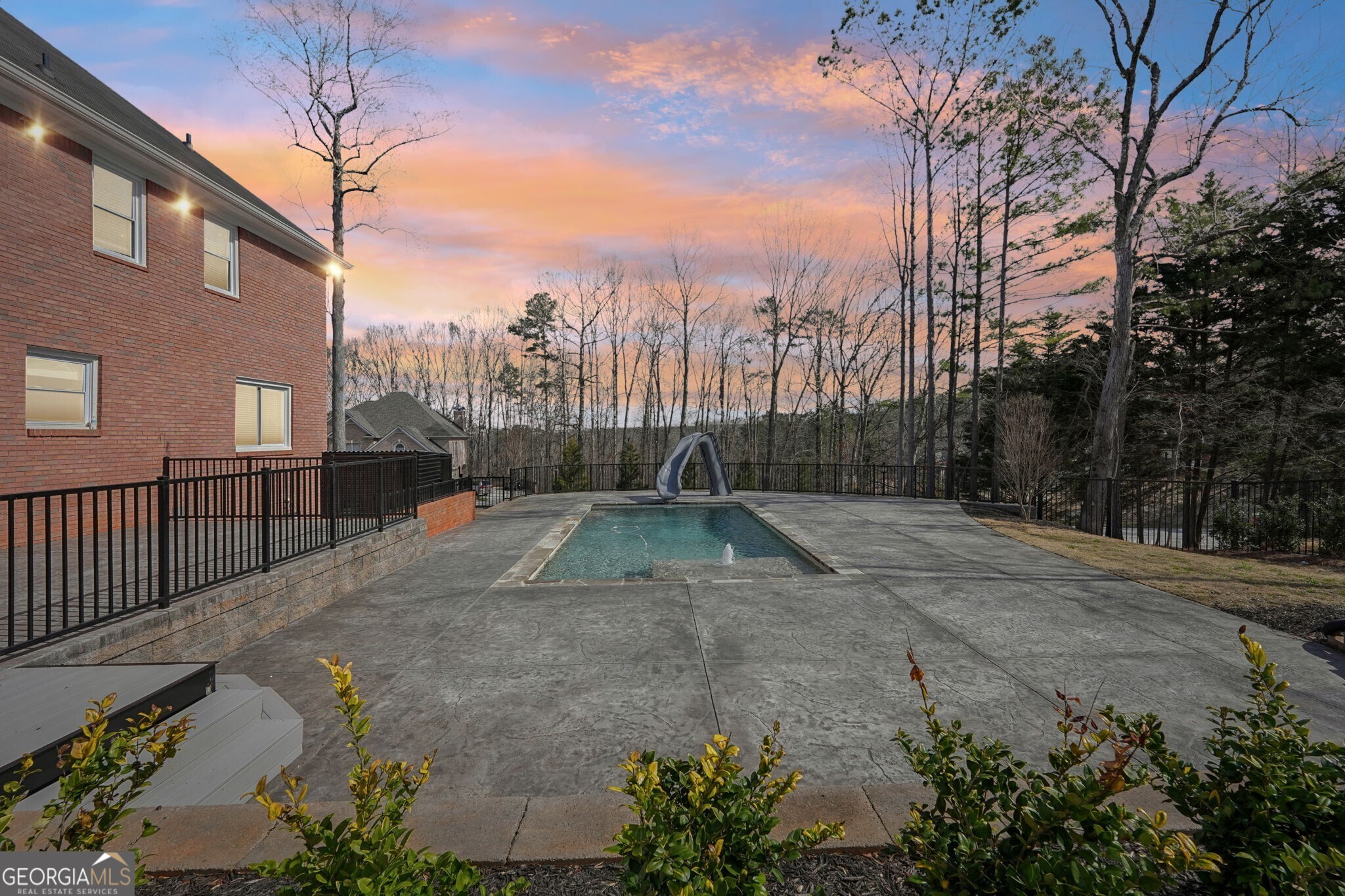 1600 Spring Arbor CT SW