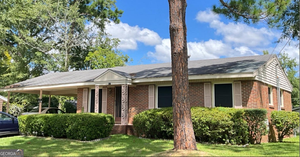 Photo of 627 Harmon Avenue, Albany, GA 31701 (MLS # 10791250)