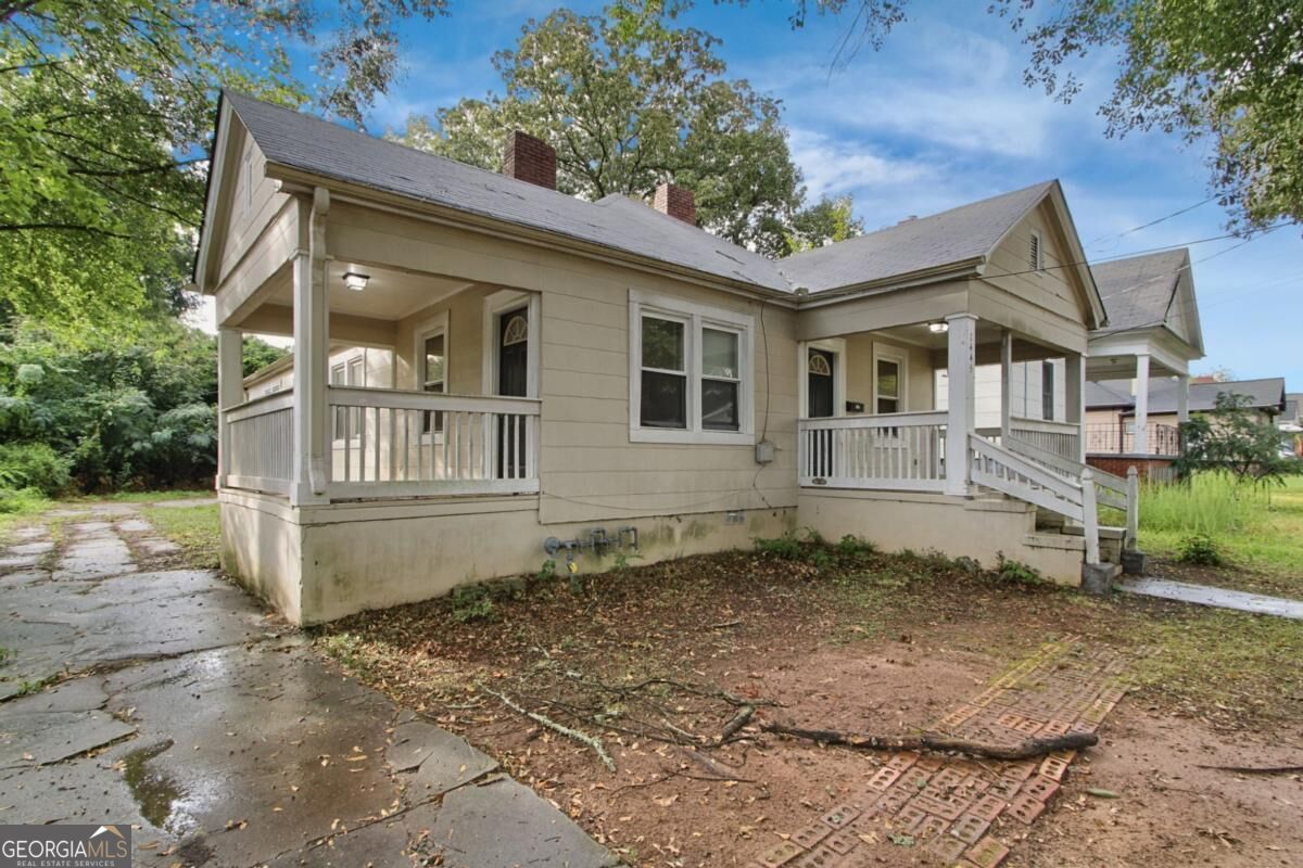 1445 Athens AVE SW