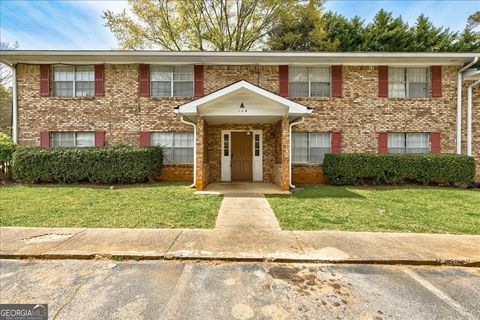 Photo of 111 W Burke Street #A-8, Stockbridge, GA 30281 (MLS # 10676144)