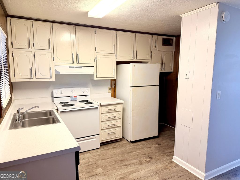 Photo of 111 W Burke Street #A-8, Stockbridge, GA 30281 (MLS # 10676144)