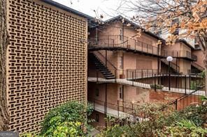 Atlanta, Georgia 30309, United States, 2 Bedrooms Bedrooms, ,1 BathroomBathrooms,Residential,Active,182821