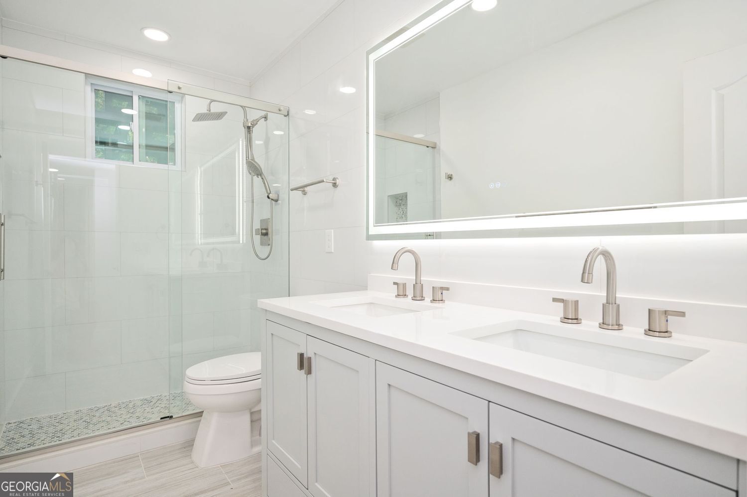 Atlanta, Georgia 30309, United States, 2 Bedrooms Bedrooms, ,1 BathroomBathrooms,Residential,Active,182821