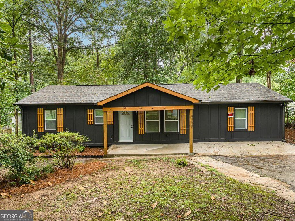 Photo of 5794 Pinecrest Road, Austell, GA 30168 (MLS # 10680118)