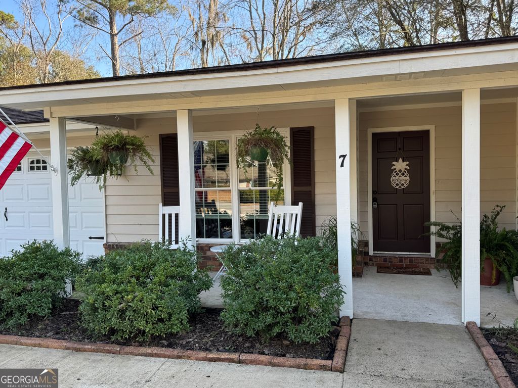 Photo of 7 Goldfinch Court W, Savannah, GA 31419 (MLS # 10669750)