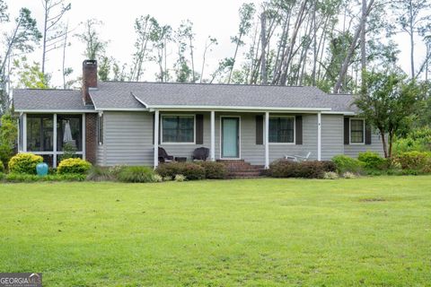 371 Burketts Ferry RD Hazlehurst GA 31539