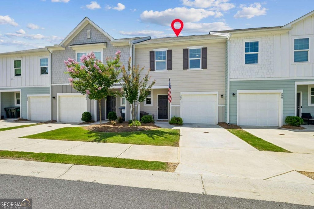 Photo of 202 Fenchurch Way, Cartersville, GA 30120 (MLS # 10780423)