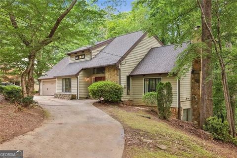 6100 Blackwater TRL Atlanta GA 30328