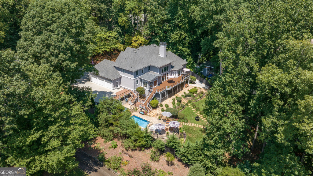 435 Robertson RD