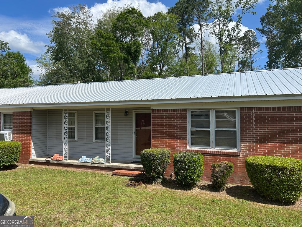 Photo of 250 Hereford Circle, Swainsboro, GA 30401 (MLS # 10725474)
