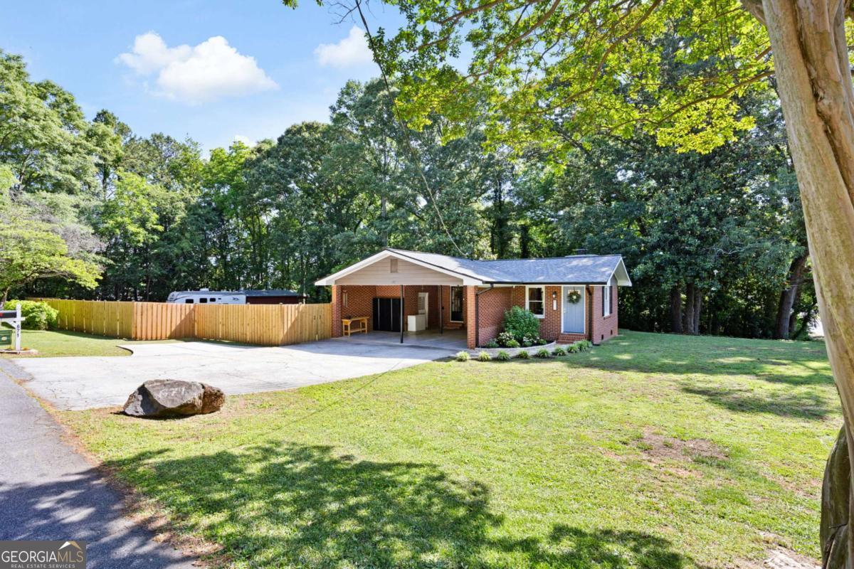 671 Dozier DR