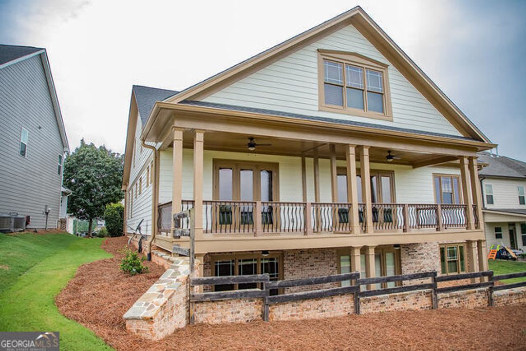 Photo of 1211 Hawthorne Circle, Madison, GA 30650 (MLS # 10632679)