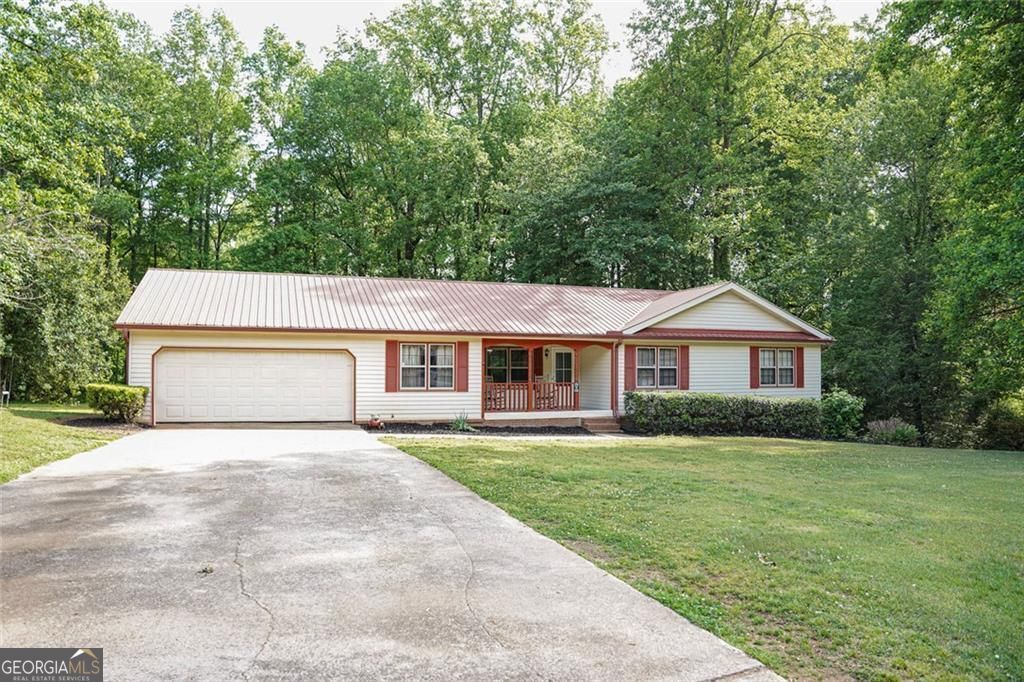 Photo of 4025 Derby Drive, Cumming, GA 30040 (MLS # 10754744)