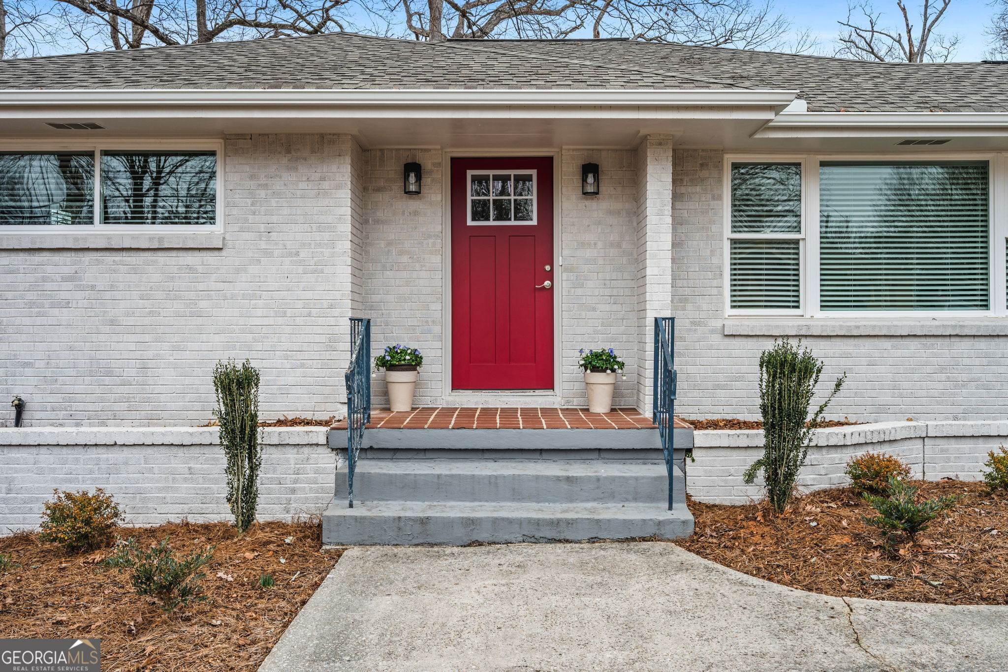 3215 Concord CIR SE