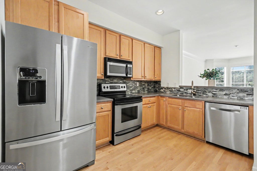 Photo of 375 Highland Avenue NE #404, Atlanta, GA 30312 (MLS # 10793597)