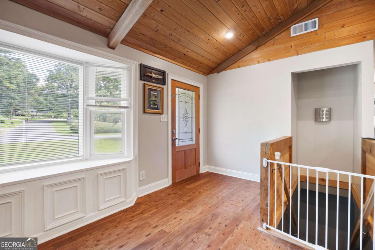 3027 Timberline RD