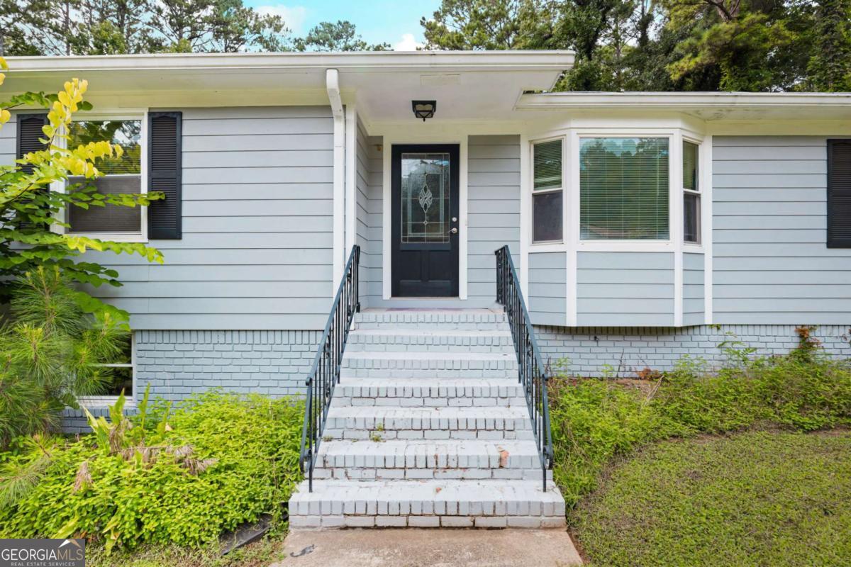 3027 Timberline RD