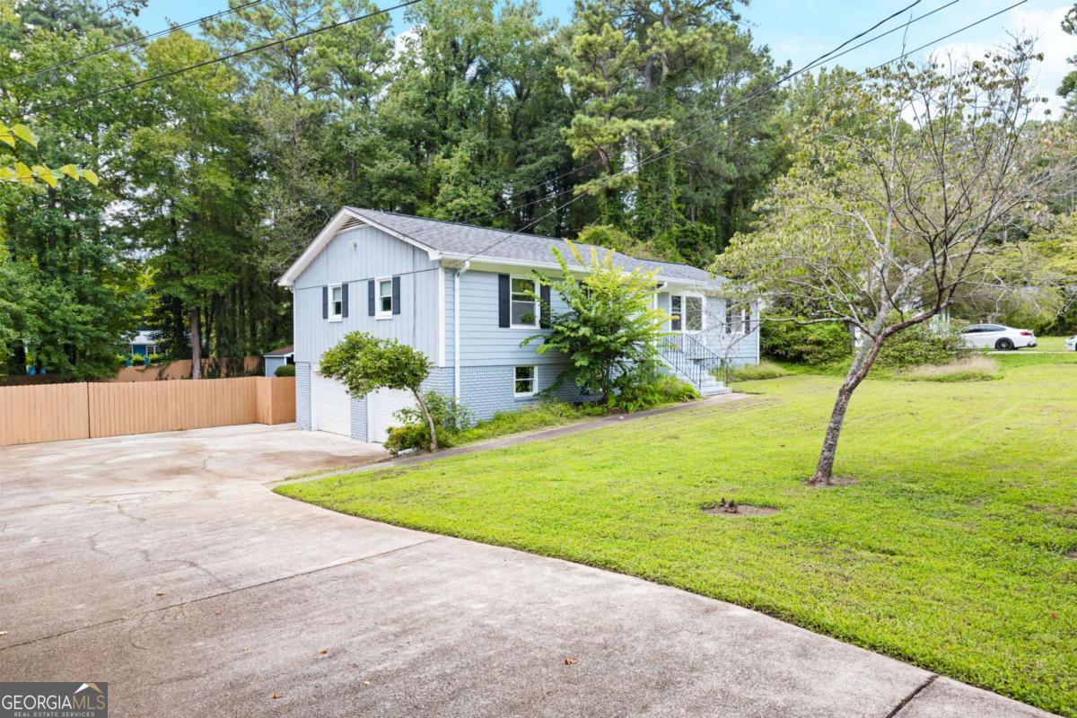 3027 Timberline RD