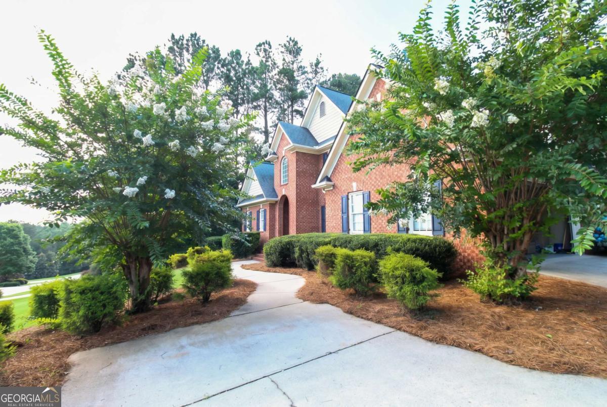 1051 Spring Creek DR